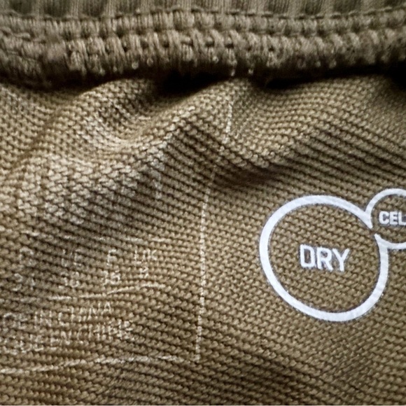 Puma LT ED Archival Puma women's explosive tear away pants OLIVE GREEN - Picture 10 of 11